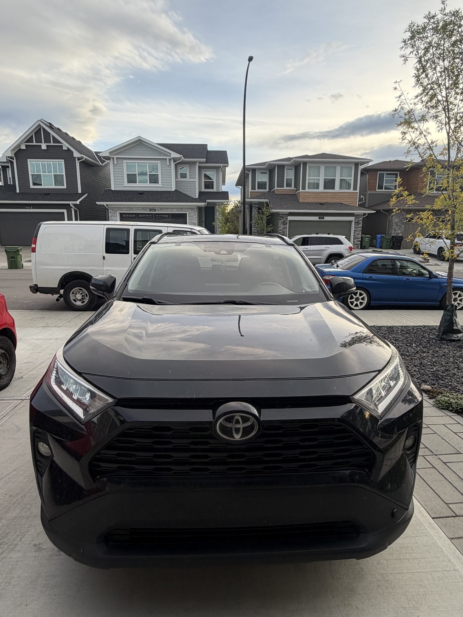 Toyota RAV4. Windshield replaced in the driveway.